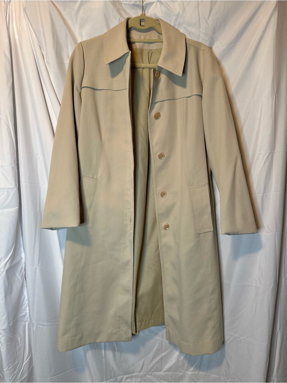 VTG 70’s Beige Trench Coat Old Money Timeless Minimalist Union Made ILGWU NO TIE